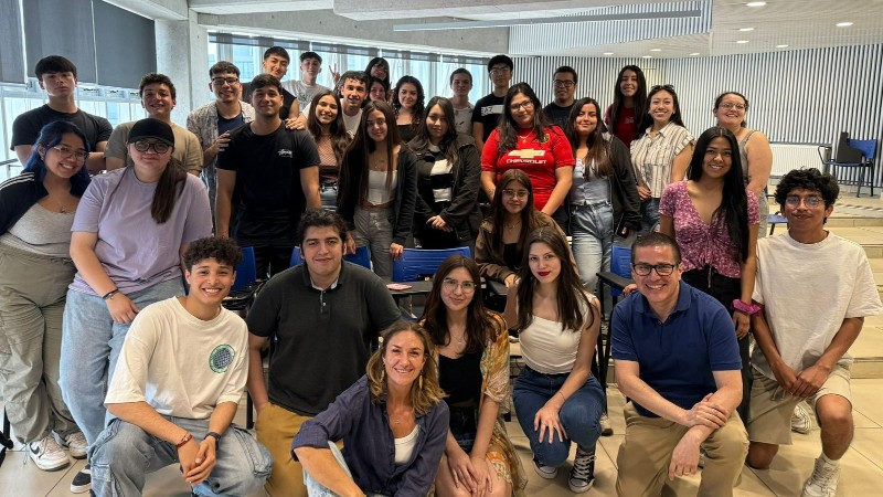 Sarah Russo, socia de Casaideas, comparte su experiencia de liderazgo en el Ciclo de Charlas de Gestión de Personas