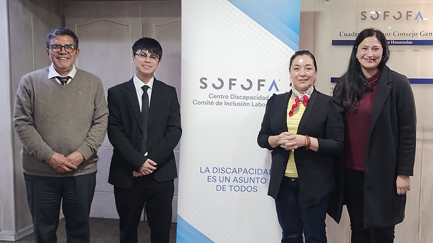 Estudiantes de Ingeniería Comercial en Administración comparten investigaciones sobre inclusión laboral en la SOFOFA